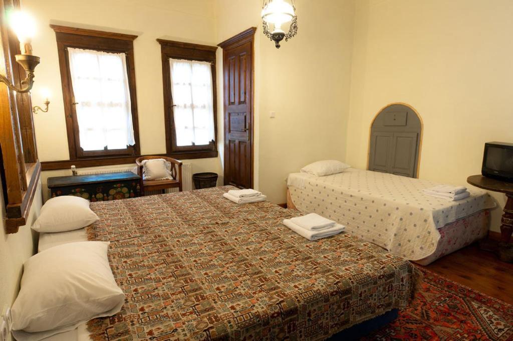 Vergoula'S Mansion كاستوريا الغرفة الصورة